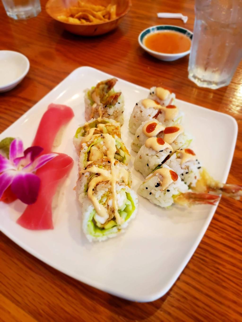 Mr. Ks Chinese Cuisine & Sushi | restaurant | 10395 Narcoossee Rd, Orlando, FL 32832, USA | 4072739966 OR +1 407-273-9966