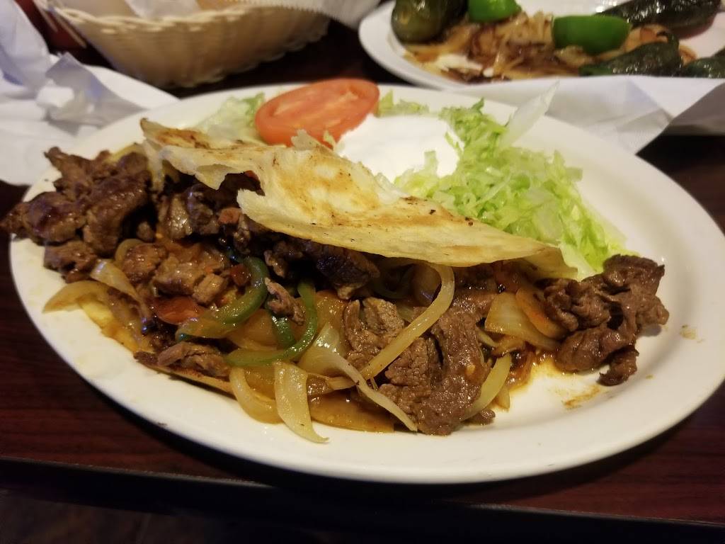 El Nopal | restaurant | 1041 Zorn Ave, Louisville, KY 40207, USA | 5028975541 OR +1 502-897-5541