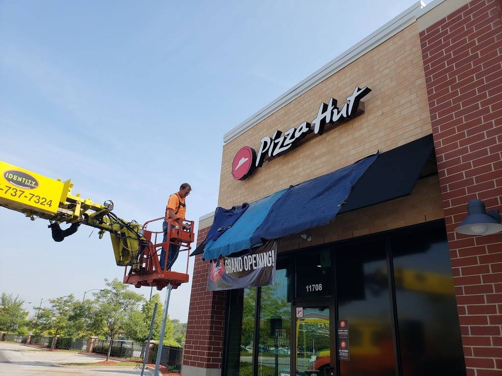 Pizza Hut | restaurant | 11708 S Marshfield Ave Space J1, Chicago, IL 60643, USA | 7736608870 OR +1 773-660-8870