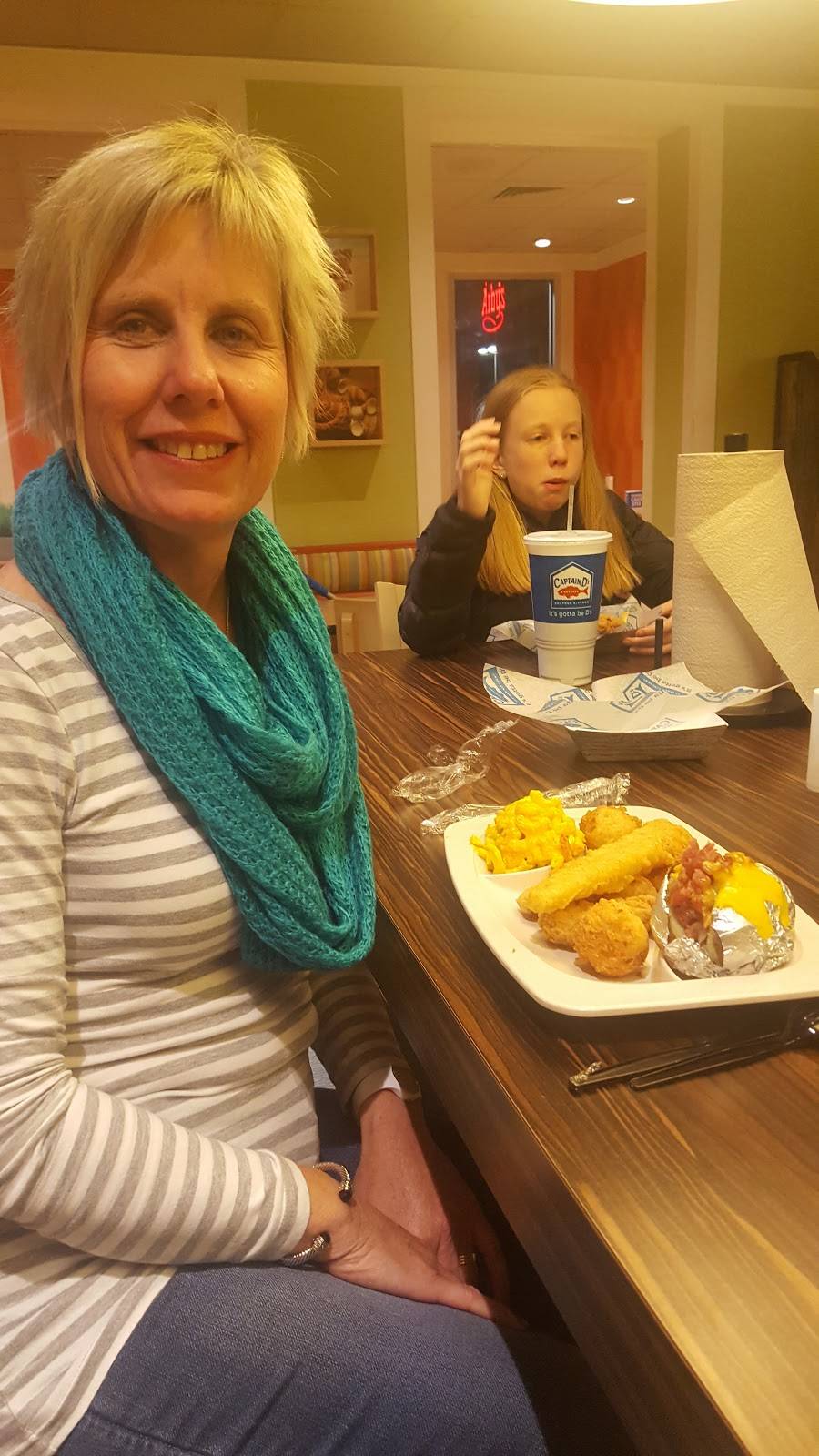 Captain Ds | restaurant | 917 Rainbow Dr, Gadsden, AL 35901, USA | 2565462572 OR +1 256-546-2572