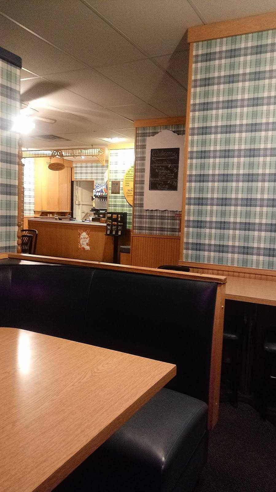 Maurizios Pizza East | restaurant | 2940 Wabash Ave, Terre Haute, IN 47803, USA | 8122320633 OR +1 812-232-0633