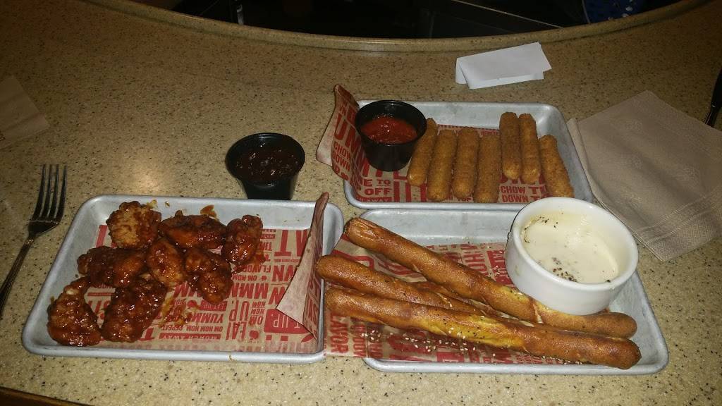 Applebees Grill + Bar | restaurant | 4320 N Leavitt Rd, Lorain, OH 44053, USA | 4402824442 OR +1 440-282-4442