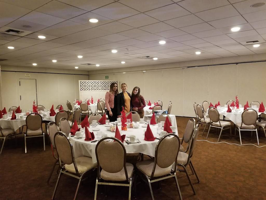 Stevens Steak & Seafood House | restaurant | 5332 Stevens Pl, Commerce, CA 90040, USA | 3237239856 OR +1 323-723-9856