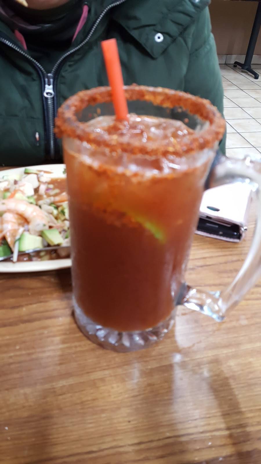 Mariscos El Viejon | restaurant | 14121 Paramount Blvd, Paramount, CA 90723, USA | 5627887354 OR +1 562-788-7354