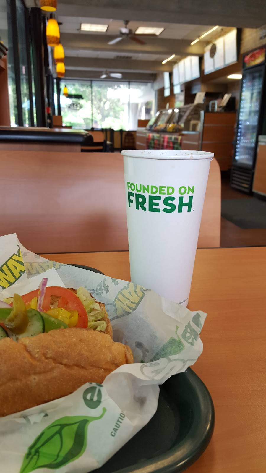 Subway | restaurant | Calpers Building, 400 P St Suite 1205, Sacramento, CA 95814, USA | 9167063817 OR +1 916-706-3817