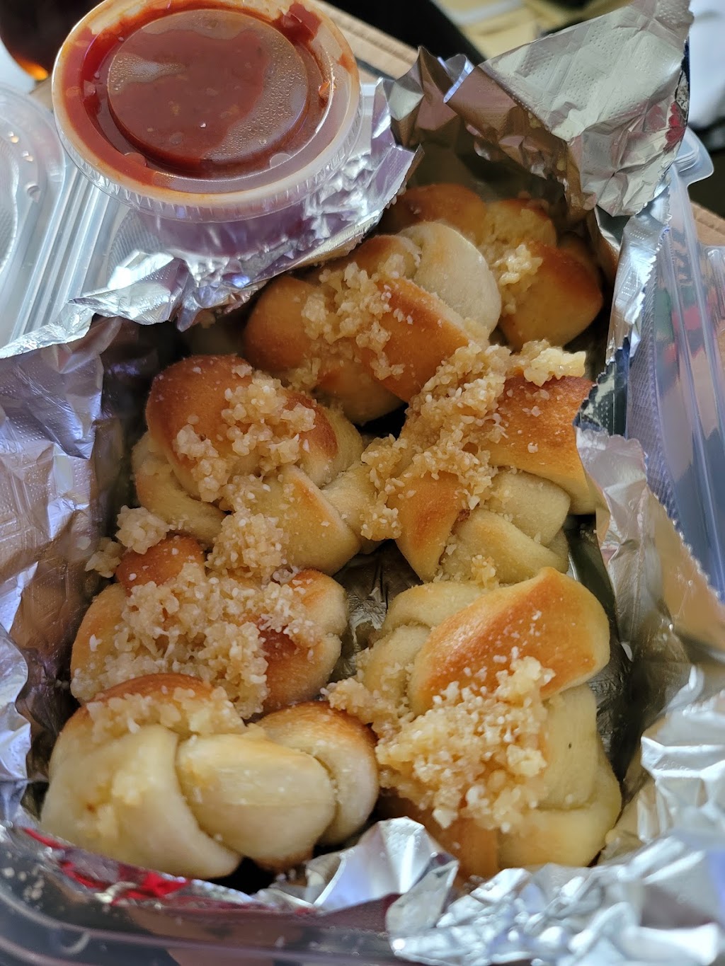 Munchies Pizza | restaurant | 2475 Apalachee Pkwy Unit 101, Tallahassee, FL 32301, USA | 8508959337 OR +1 850-895-9337