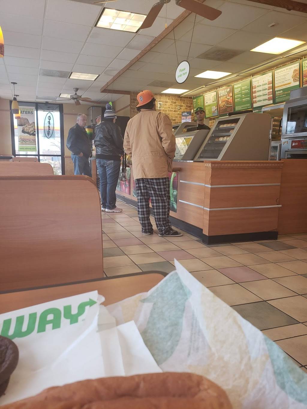 Subway | meal takeaway | 3850 S Noland Rd, Independence, MO 64055, USA | 8162520550 OR +1 816-252-0550