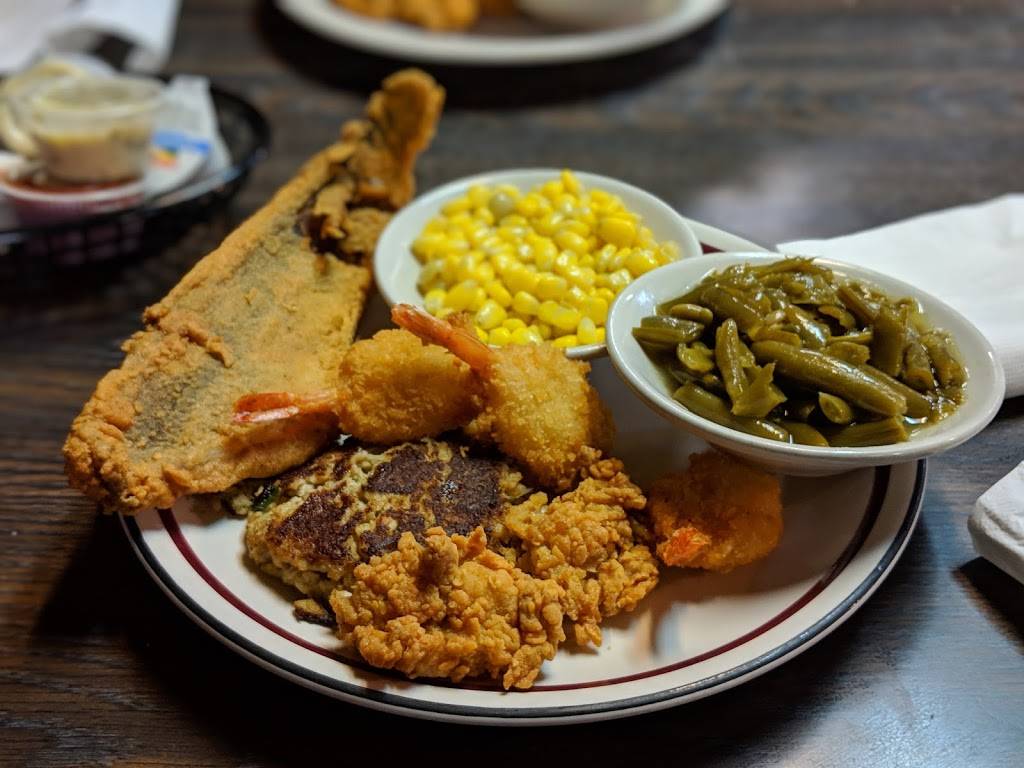 Ma & Pas Diner | restaurant | 5600 Williamsburg Rd, Sandston, VA 23150, USA | 8042260329 OR +1 804-226-0329