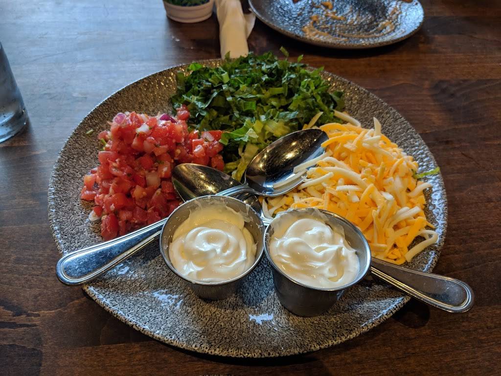 El Guaco | restaurant | 13039 Tecumseh Rd E, Windsor, ON N8N 3T4, Canada | 5197396189 OR +1 519-739-6189