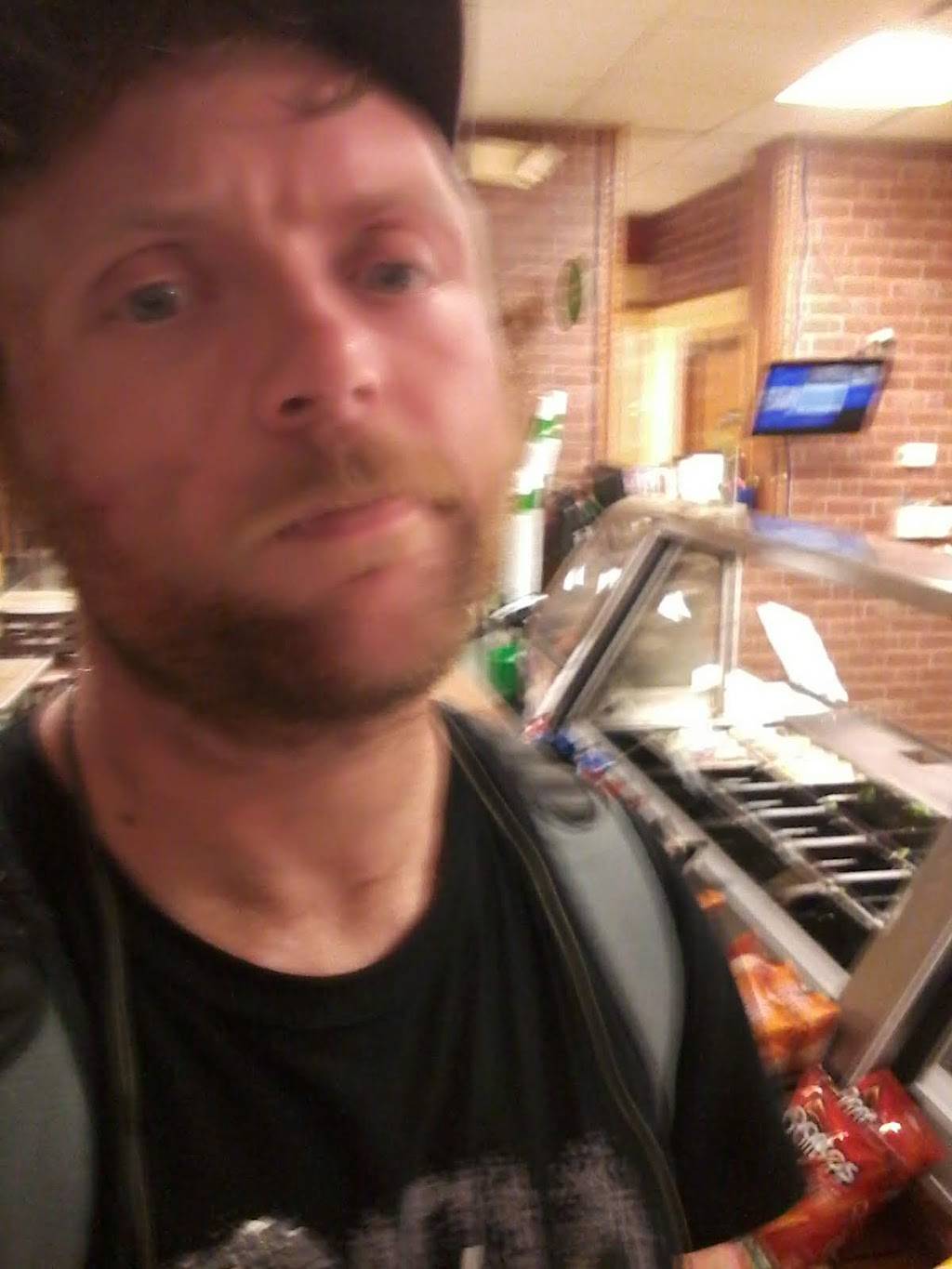 Subway Restaurants | restaurant | 3200 N High St, Columbus, OH 43202, USA | 6142677827 OR +1 614-267-7827