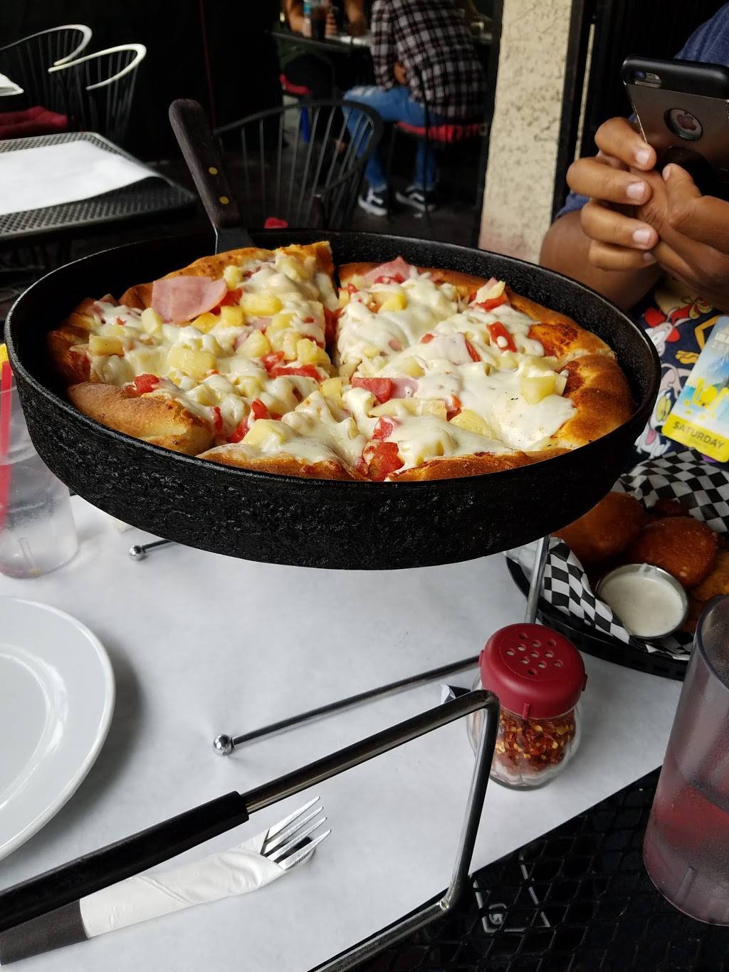 Numero Uno Pizza | North Hollywood | restaurant | 6420 1/2 Coldwater Canyon Ave, North Hollywood, CA 91606, USA | 8187667184 OR +1 818-766-7184