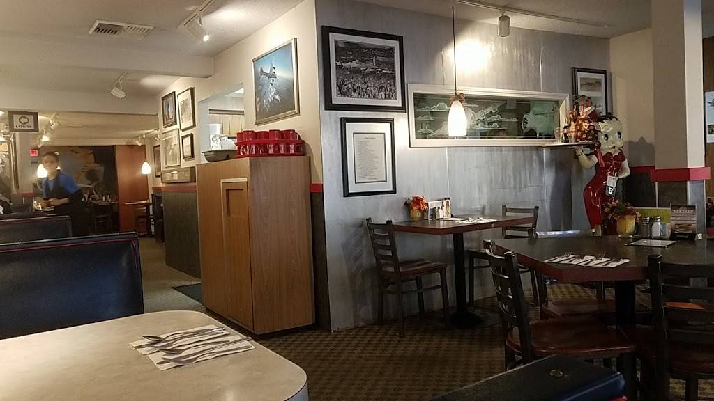 The Bomber Restaurant & Catering Co. | restaurant | 13515 SE McLoughlin Blvd, Portland, OR 97222, USA | 5036599306 OR +1 503-659-9306