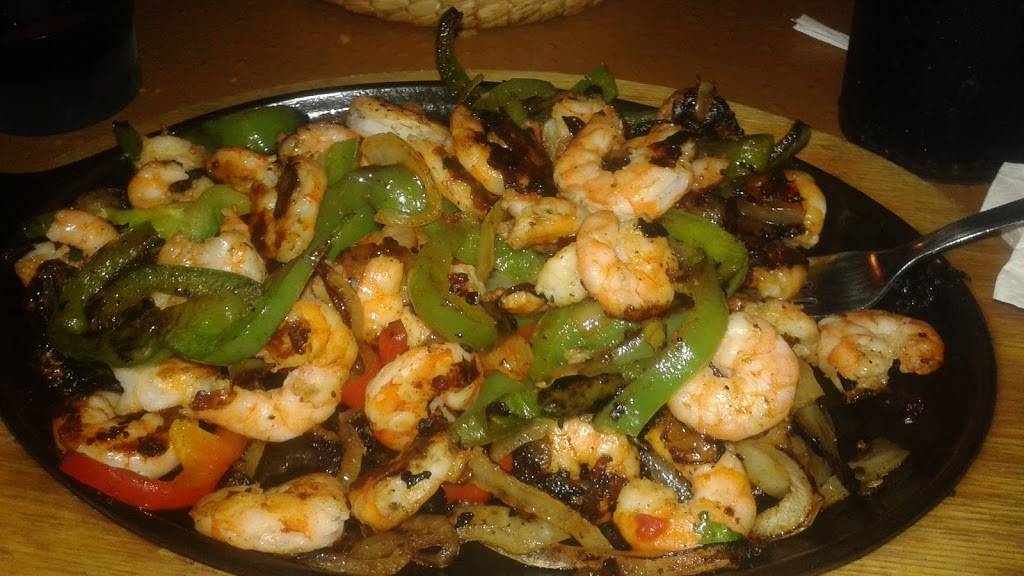 Chuys Taqueria | restaurant | 208 Railroad Ave, Winters, CA 95694, USA | 5307959811 OR +1 530-795-9811