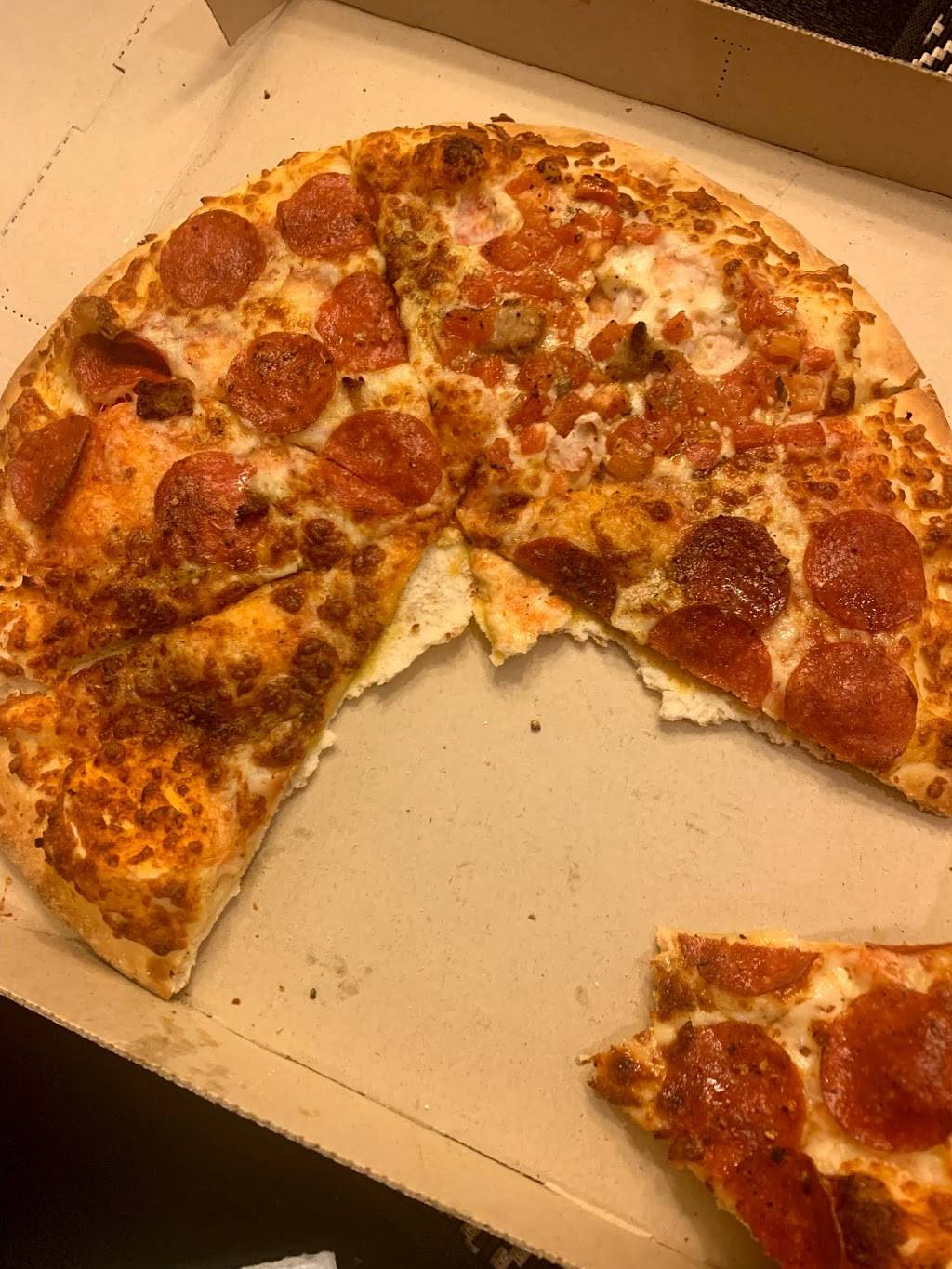 Little Caesars Pizza | meal takeaway | 6205 Upper Valley Rd, El Paso, TX 79932, USA | 9158774749 OR +1 915-877-4749