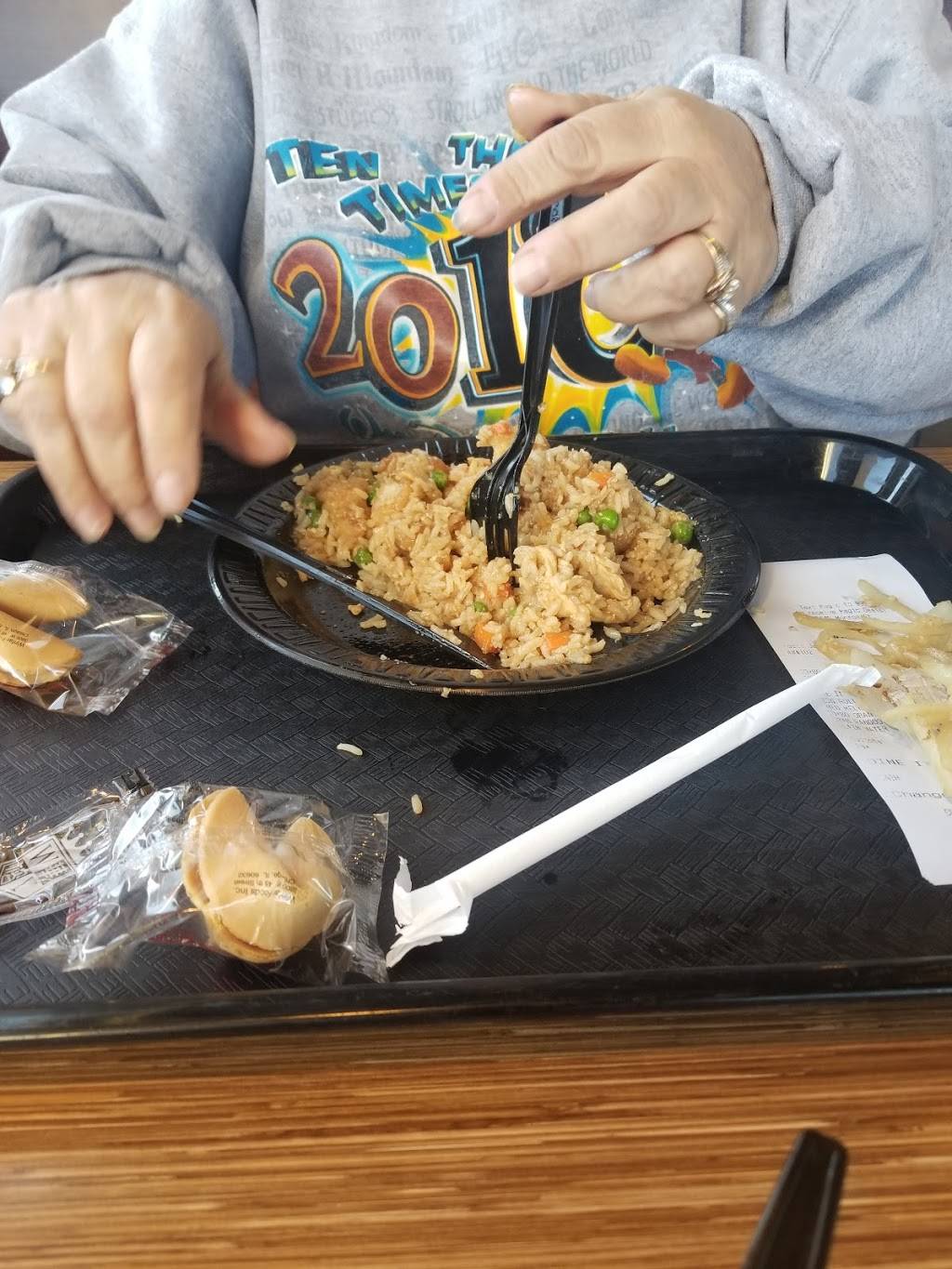 Magic Wok | restaurant | 5145 Monroe St, Toledo, OH 43623, USA | 4198432888 OR +1 419-843-2888