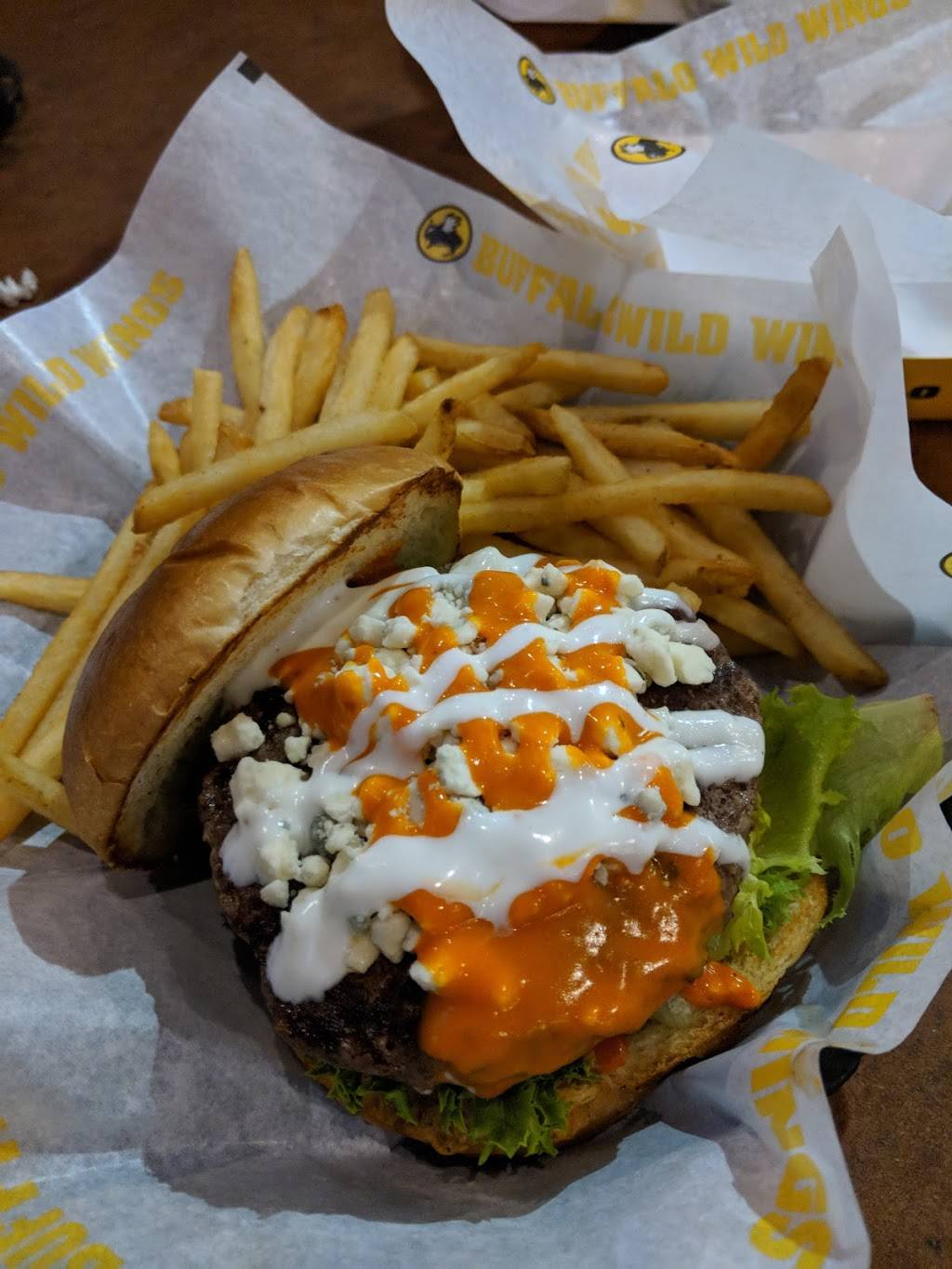 Buffalo Wild Wings | restaurant | 1794 South Rd, Wappingers Falls, NY 12590, USA | 8452189453 OR +1 845-218-9453