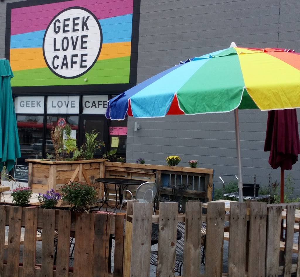 Geek Love Cafe | restaurant | 3032 Minnehaha Ave, Minneapolis, MN 55406, USA | 6126421267 OR +1 612-642-1267