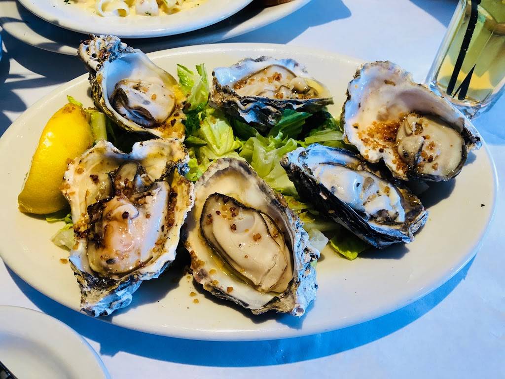 Sea Harvest | restaurant | 100 Crossroads Blvd A, Carmel-By-The-Sea, CA 93923, USA | 8316263626 OR +1 831-626-3626