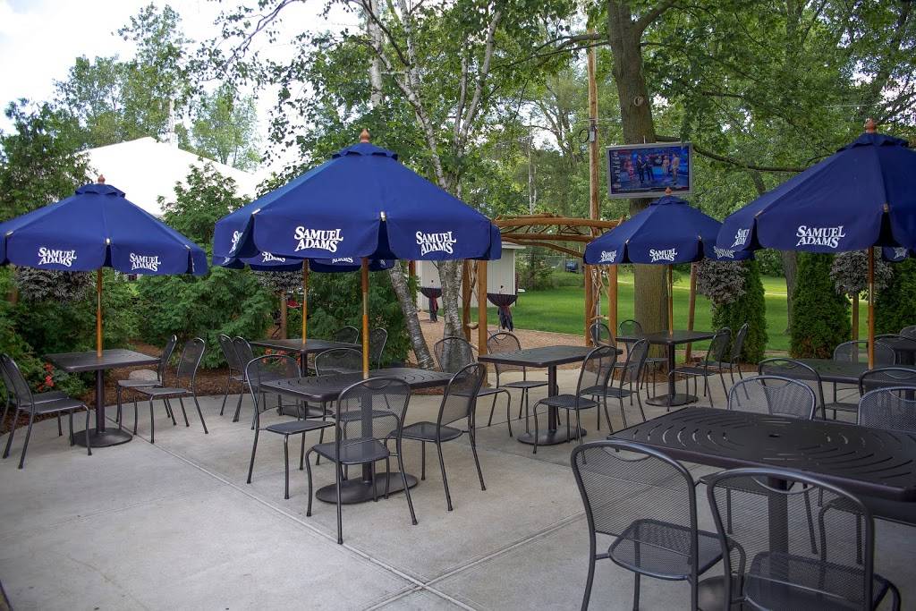 Mattys Bar & Grille | restaurant | 14460 College Ave, Muskego, WI 53150, USA | 4144273838 OR +1 414-427-3838