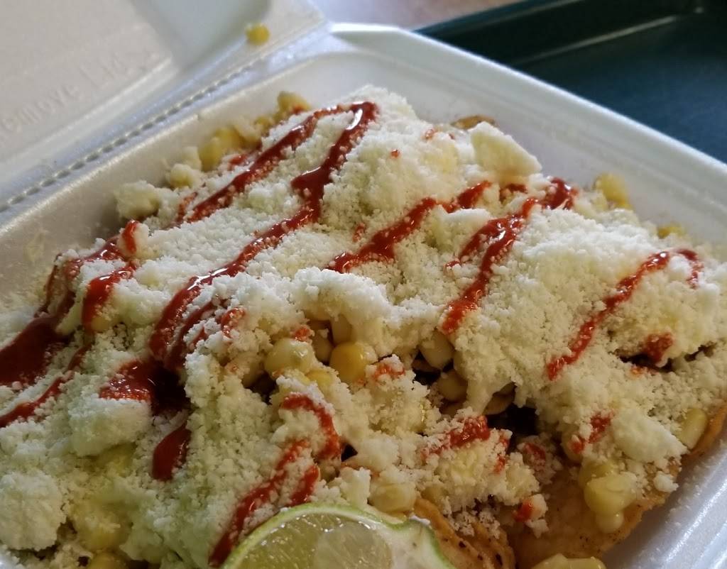 Cocos Bionicos | restaurant | 12090 E Carson St, Hawaiian Gardens, CA 90716, USA | 5624210600 OR +1 562-421-0600