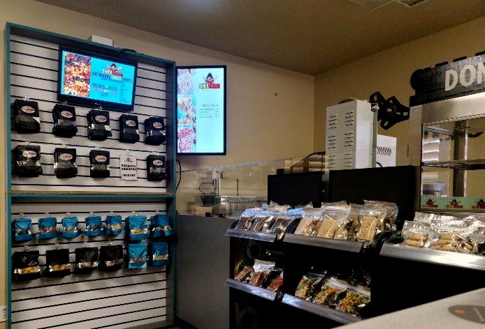 SnackPirates | meal takeaway | 8584 Limonite Ave, Riverside, CA 92509, USA | 9513340369 OR +1 951-334-0369