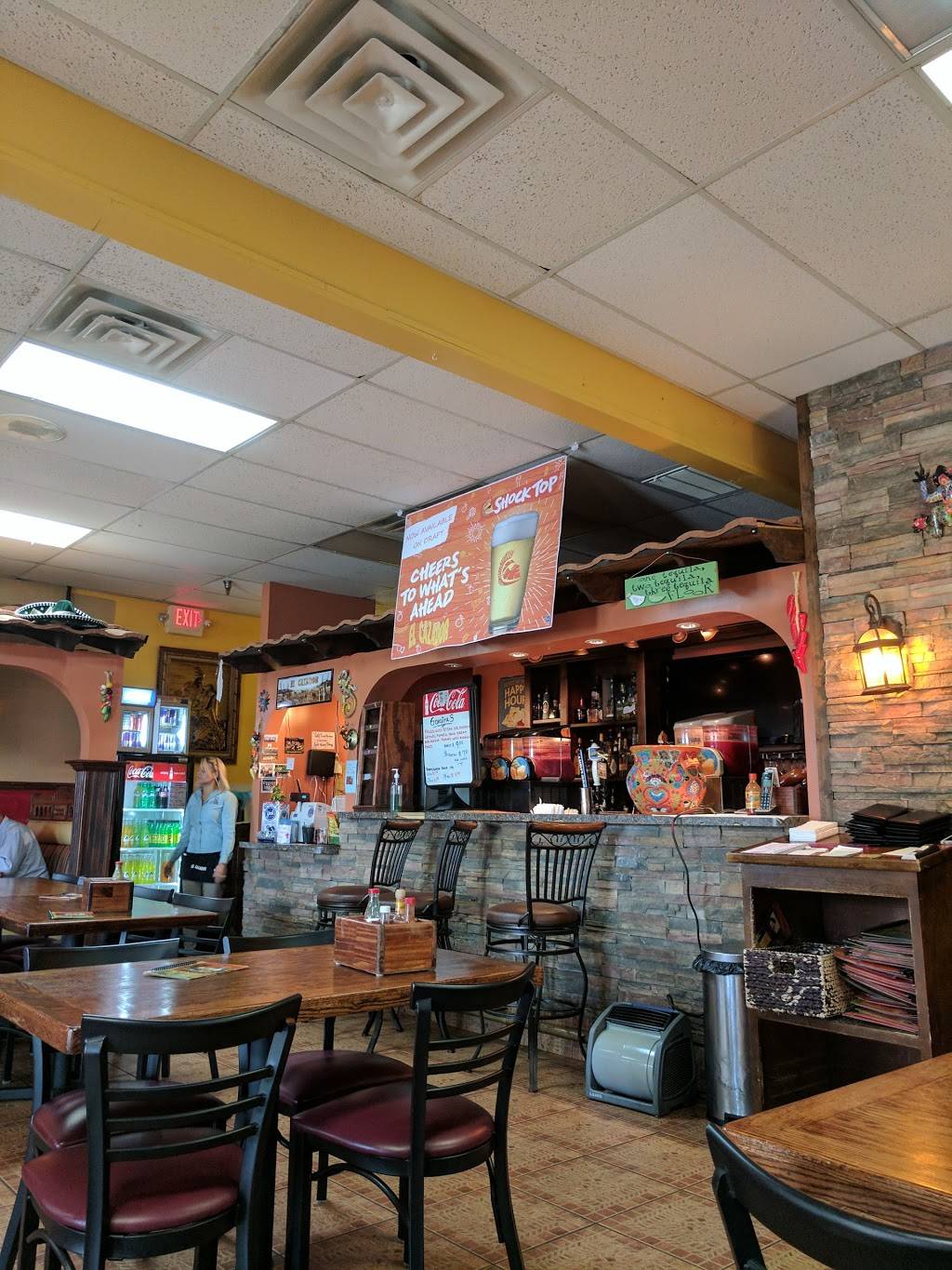 El Cazador | restaurant | 7799 Richmond Hwy, Appomattox, VA 24522, USA | 4343527093 OR +1 434-352-7093