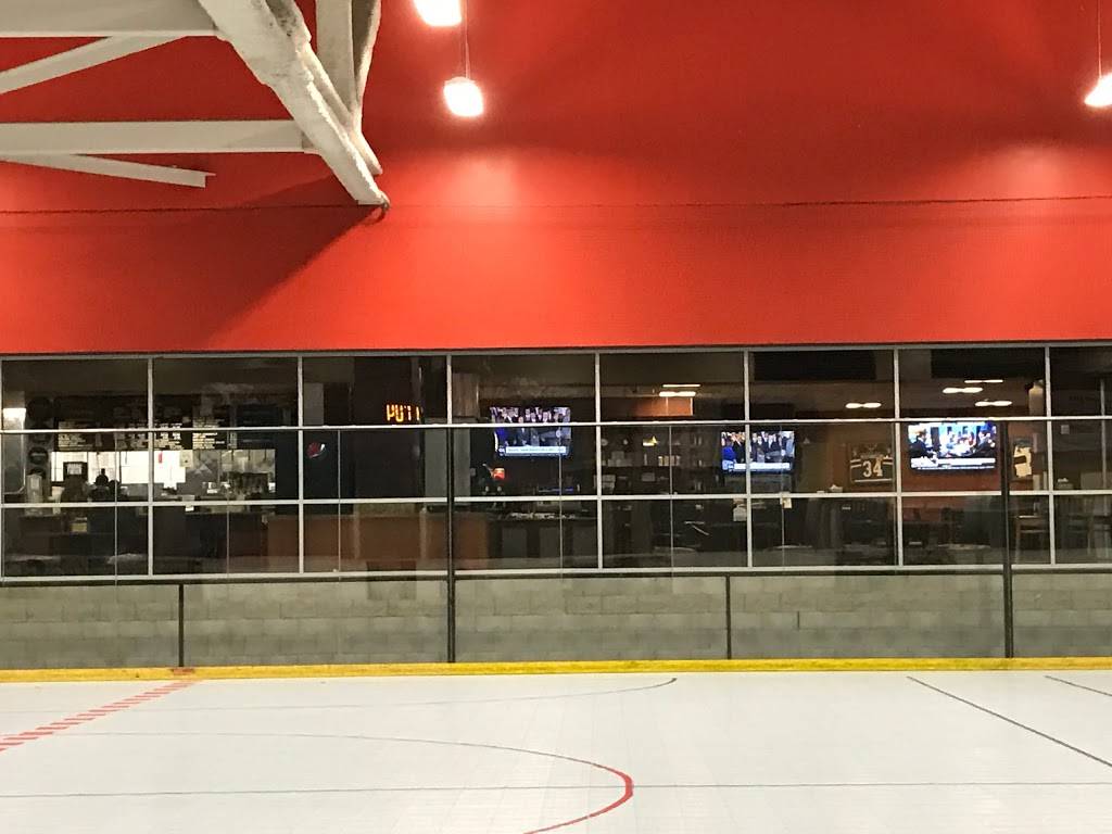 High Five at the Plex | restaurant | 800 Embedded Way, San Jose, CA 95138, USA | 4083655500 OR +1 408-365-5500