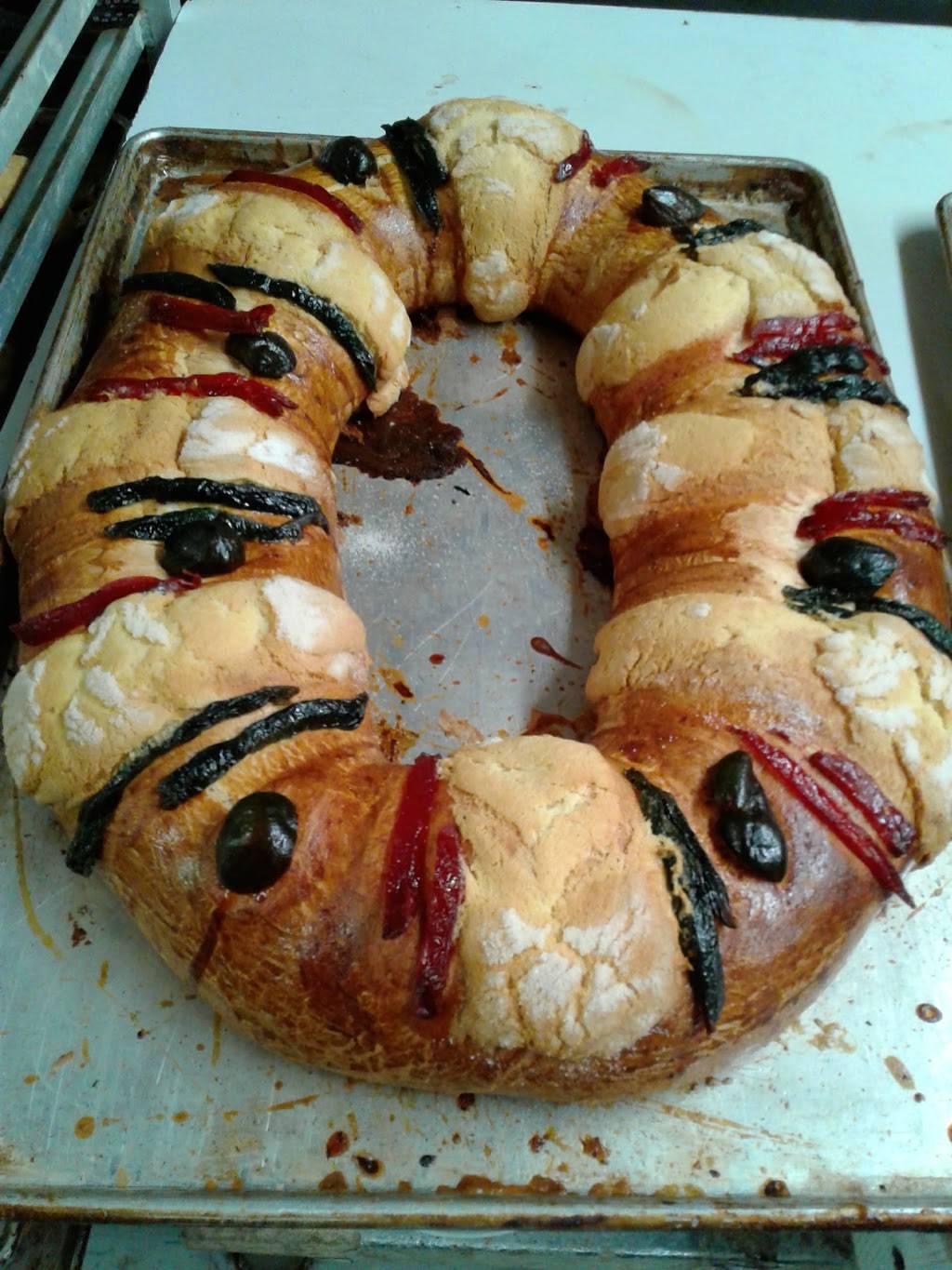 La Espiga Dorada Bakery | bakery | 210 W Martin Luther King Jr St, Bryan, TX 77803, USA | 9797799594 OR +1 979-779-9594