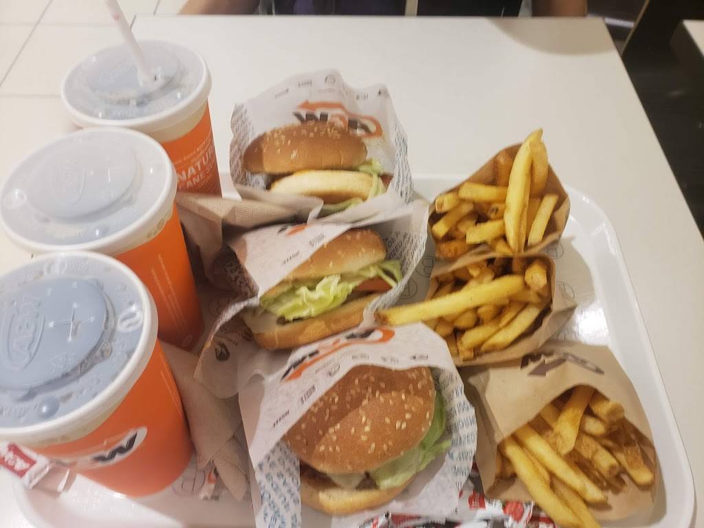 A&W Canada | restaurant | 100 Bayshore Dr, Nepean, ON K2B 8C1, Canada | 6138288191 OR +1 613-828-8191