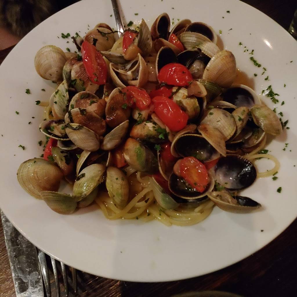 Marras Restaurant & Pizzeria | restaurant | 18 E Mt Pleasant Ave, Livingston, NJ 07039, USA | 9739928911 OR +1 973-992-8911