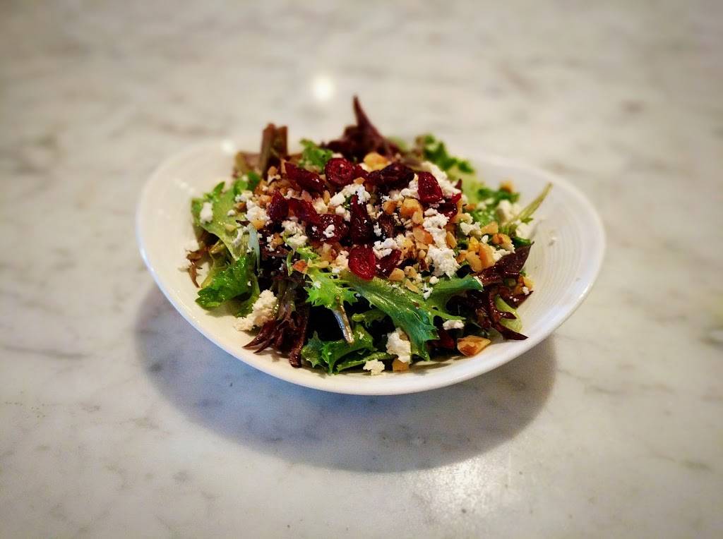 Ken Stewarts Tre Belle | restaurant | 1911 N Cleveland Massillon Rd, Akron, OH 44333, USA | 3306669990 OR +1 330-666-9990