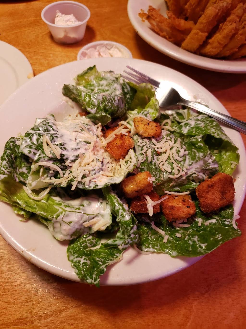 Texas Roadhouse | restaurant | 290 Emily Dr, Clarksburg, WV 26301, USA | 3045667814 OR +1 304-566-7814