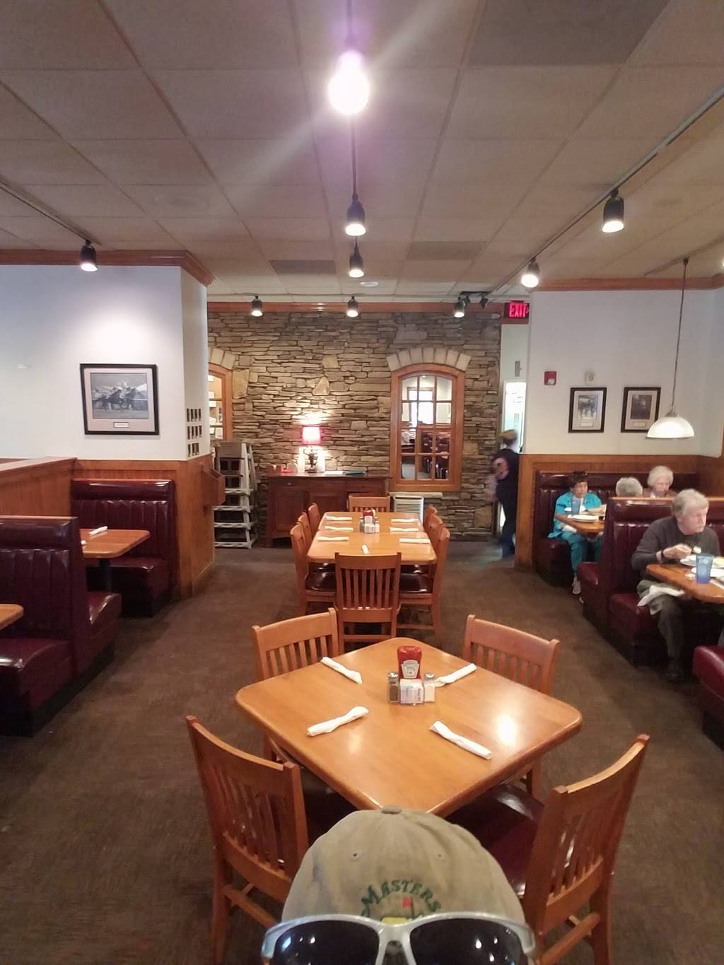 Fatz Southern Kitchen | restaurant | 212 Wall St, Camden, SC 29020, USA | 8034323439 OR +1 803-432-3439