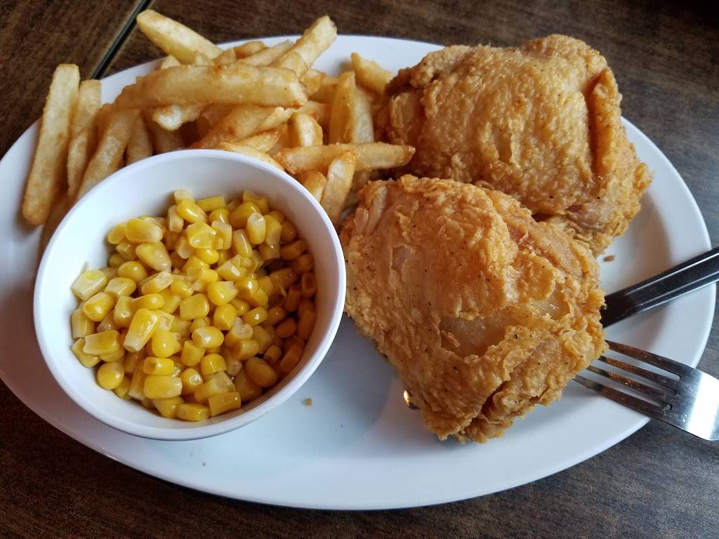 Cabin Fever Bar & Grill | restaurant | 5220 Trompeter Rd, Peru, IL 61354, USA | 8152241099 OR +1 815-224-1099