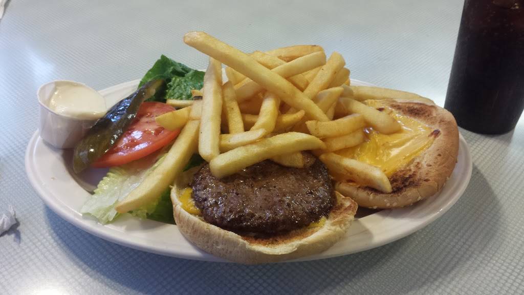 Star Diner | restaurant | 66 E Post Rd, White Plains, NY 10601, USA | 9146848702 OR +1 914-684-8702