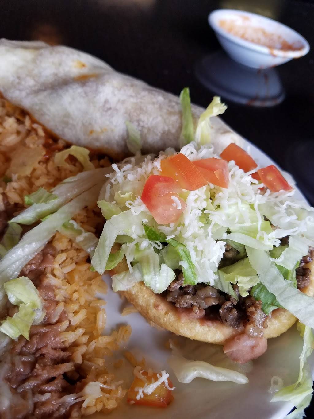 Javis Mexican Restaurant | restaurant | 118 E Monte Vista Ave, Turlock, CA 95382, USA | 2096349463 OR +1 209-634-9463