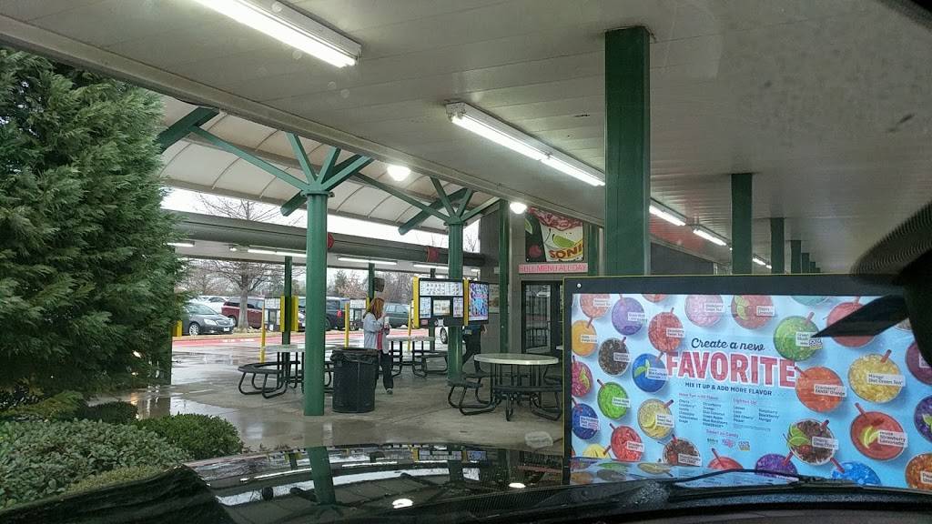 Sonic Drive-In | restaurant | 2219 Colorado Blvd, Denton, TX 76205, USA | 9405801661 OR +1 940-580-1661