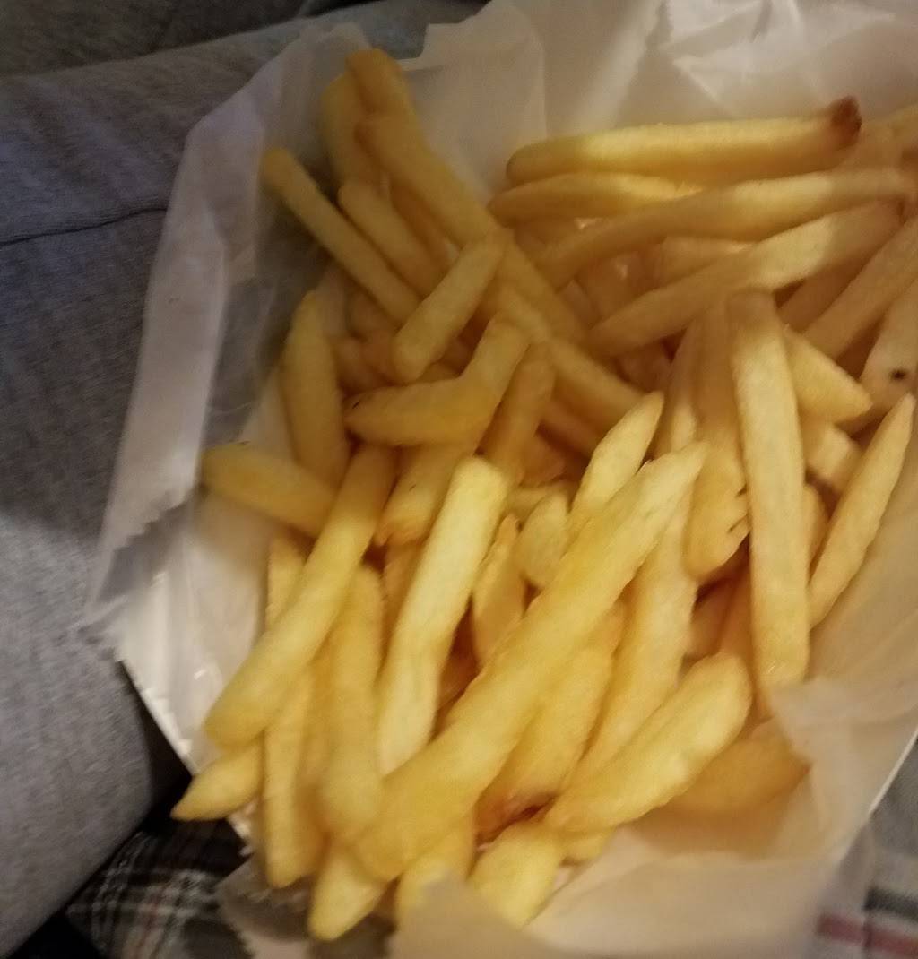 Stashs Pizza | restaurant | 612 Blue Hill Avenue, Boston, MA 02121, USA | 6172829200 OR +1 617-282-9200