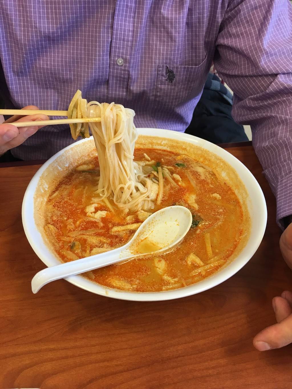 Dan Dan Asian Diner | restaurant | 4140 Walker Rd, Windsor, ON N8W 3T5, Canada | 5198000356 OR +1 519-800-0356