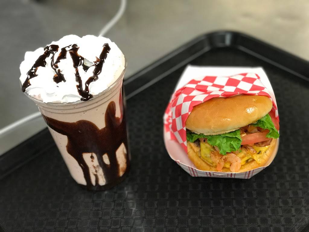 Street Burgers | restaurant | 1 W Flatiron Crossing Dr, Broomfield, CO 80021, USA | 3034699484 OR +1 303-469-9484