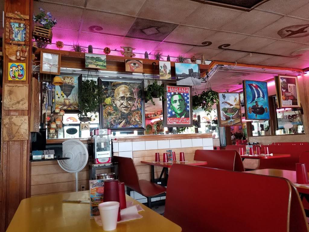 Pizza Cubana | meal takeaway | 9350 SW 40th St, Miami, FL 33165, USA | 3052209049 OR +1 305-220-9049