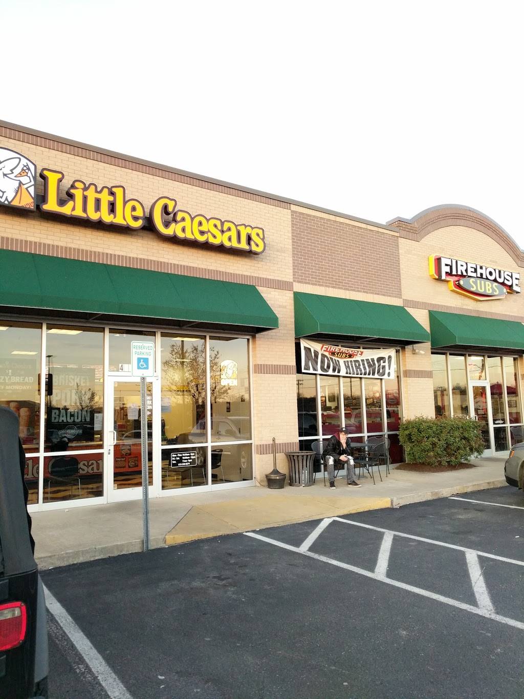 Little Caesars Pizza | meal takeaway | 480 Long Hollow Pike Suite D, Goodlettsville, TN 37072, USA | 6152398574 OR +1 615-239-8574