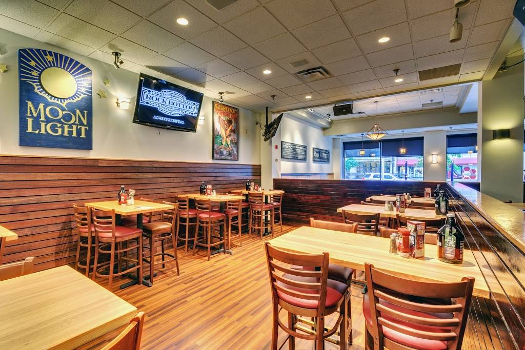 Rock Bottom Restaurant & Brewery | restaurant | 10 W Washington St, Indianapolis, IN 46204, USA | 3176818180 OR +1 317-681-8180