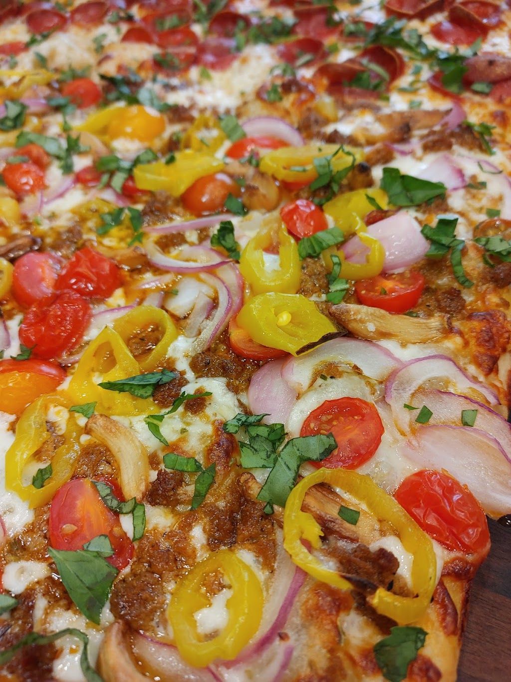 Palo Mesa Roman Pizza | restaurant | 198 Town Center E, Santa Maria, CA 93454, USA | 8052424042 OR +1 805-242-4042