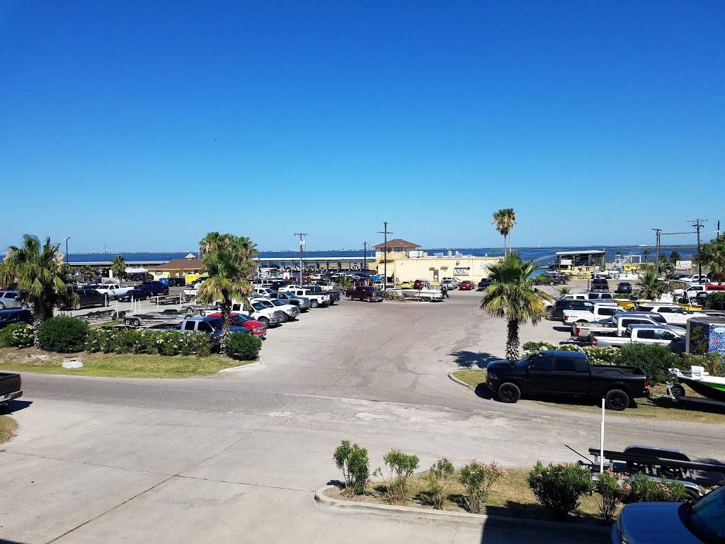 Bluffs Landing Marina & Lodge | restaurant | 4242 Laguna Shores Rd, Corpus Christi, TX 78418, USA | 3612882656 OR +1 361-288-2656