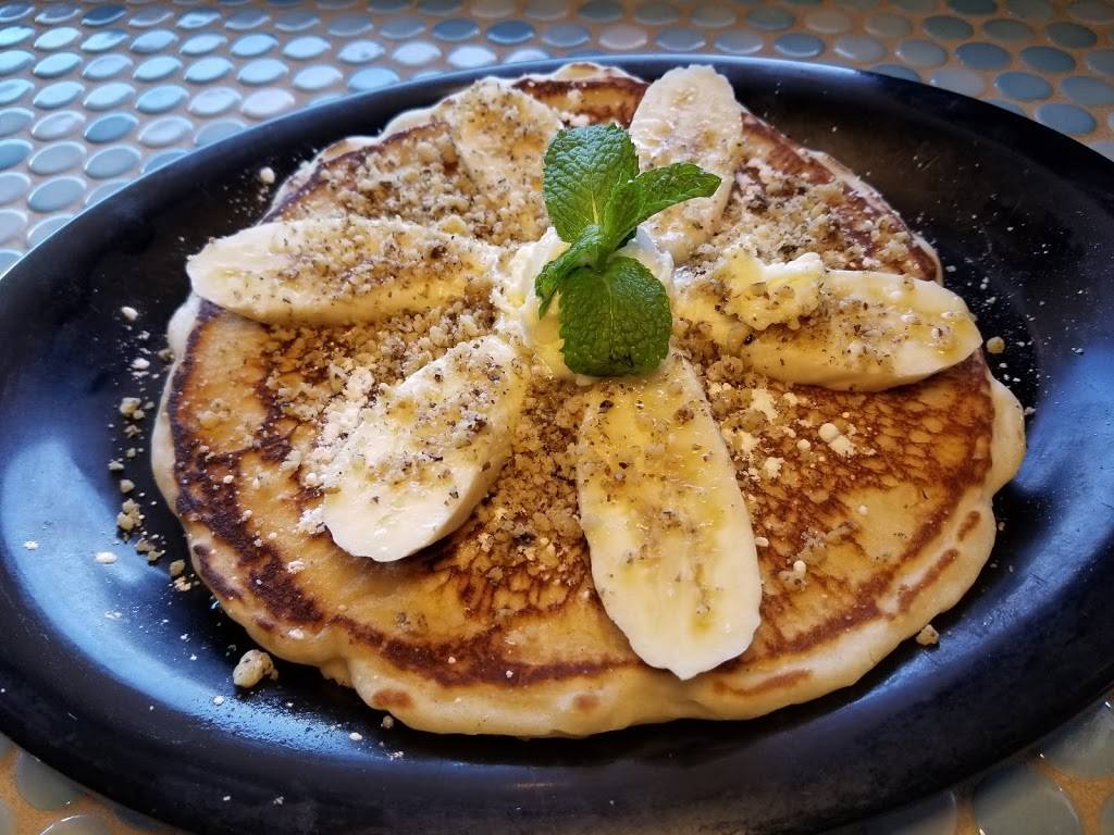 BuzzBrews Lakewood | restaurant | 5815 Live Oak St #102, Dallas, TX 75214, USA | 2143705815 OR +1 214-370-5815