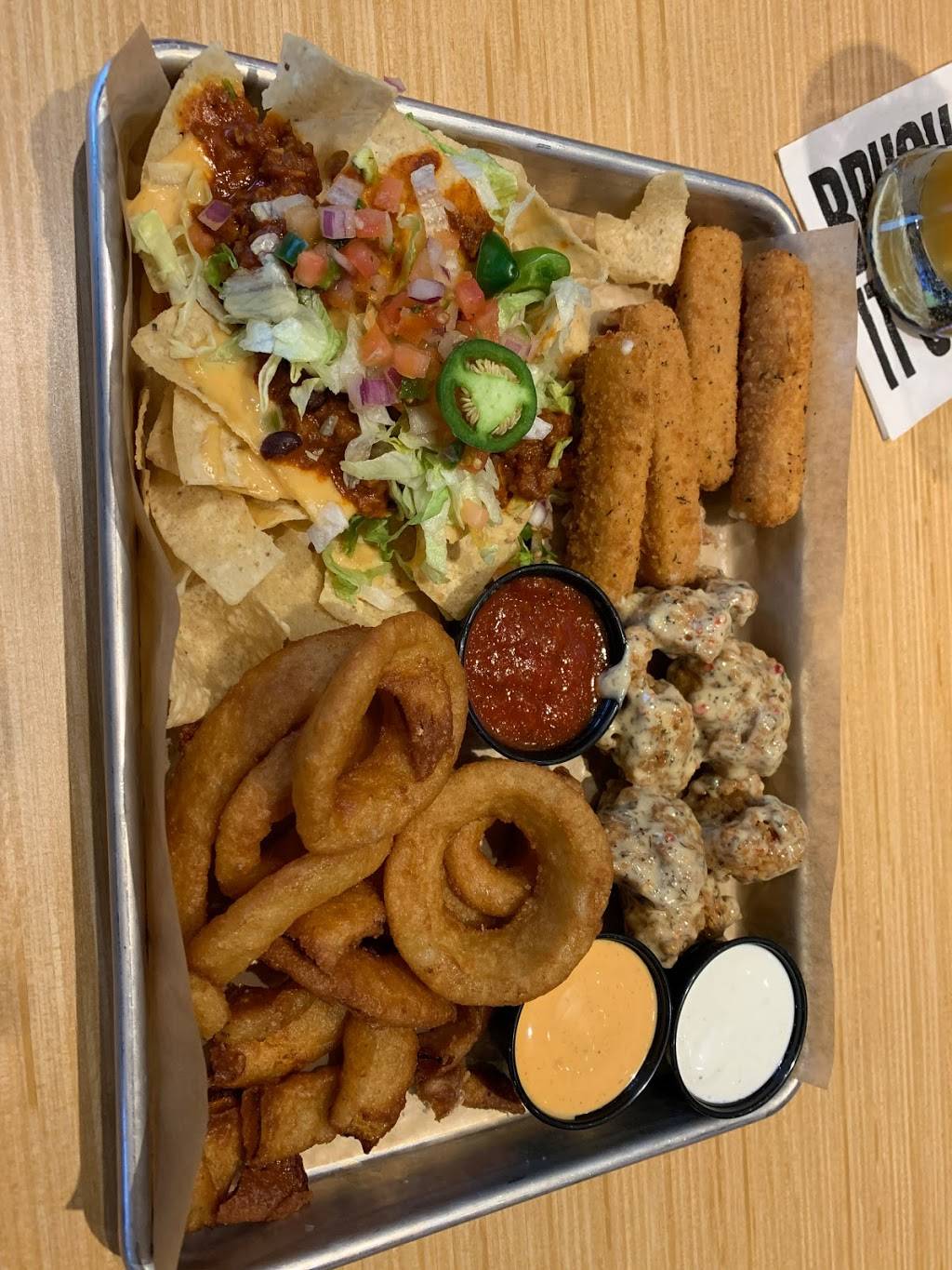 Buffalo Wild Wings | restaurant | 1797 Melody Ln, Greenfield, IN 46140, USA | 3179677962 OR +1 317-967-7962