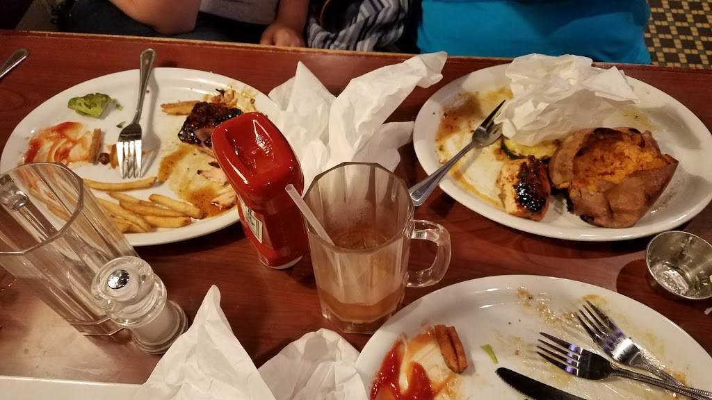 Ruby Tuesday | restaurant | 630 Winfield Dunn Pkwy, Sevierville, TN 37876, USA | 8654287842 OR +1 865-428-7842