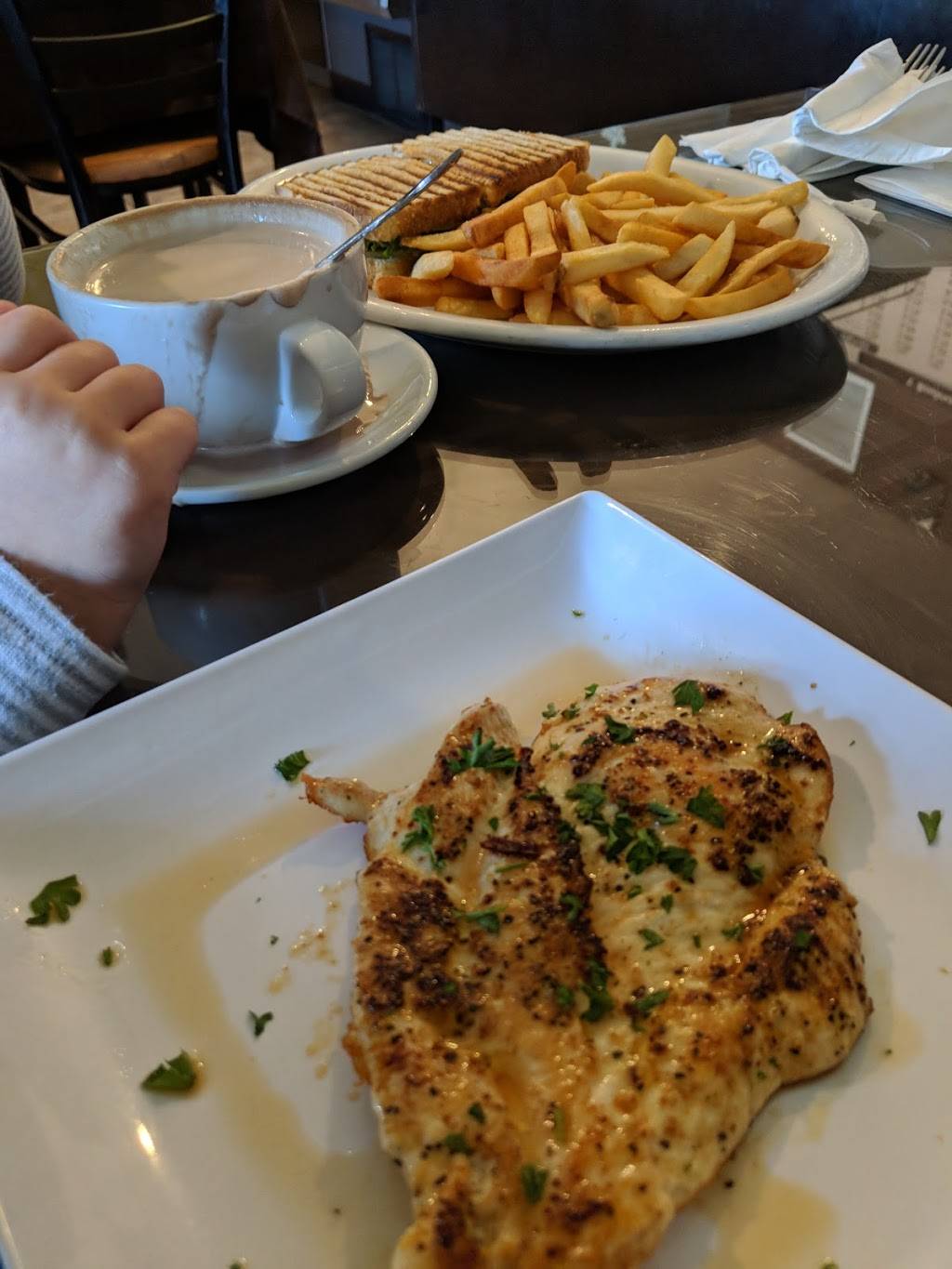 Cafe On Victory | cafe | 1608 Victory Blvd, Glendale, CA 91201, USA | 8182472200 OR +1 818-247-2200