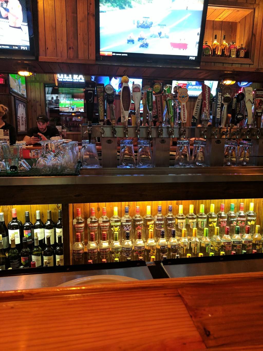 Millers Ale House - Jacksonville Southside | restaurant | 9711 Deer Lake Ct, Jacksonville, FL 32246, USA | 9045652882 OR +1 904-565-2882